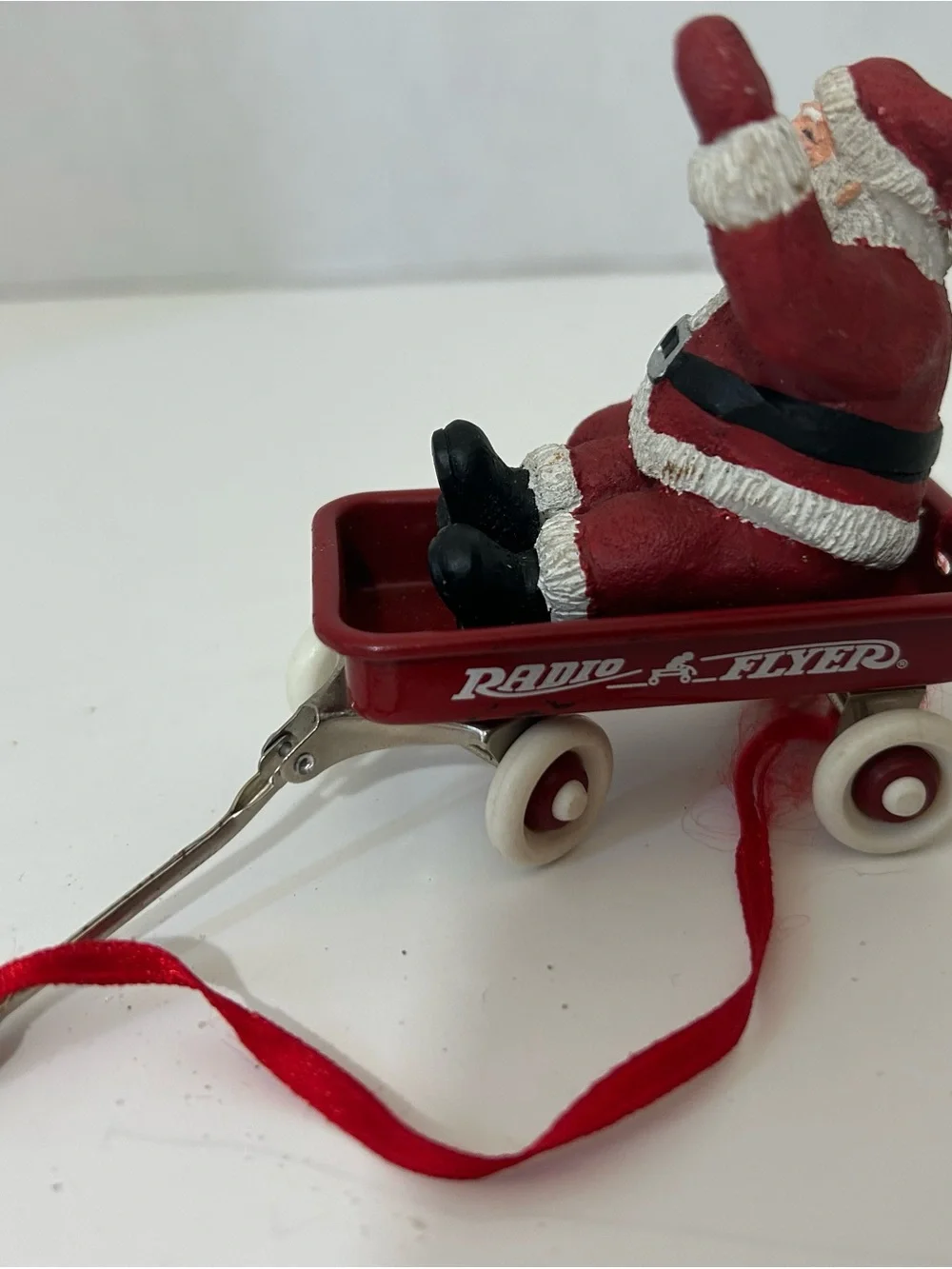 VERY RARE! Vintage 1999 Waving Santa Red Radio Flyer Wagon Toy Holiday Figurine